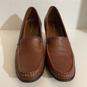 Womens Madison Hush Puppies shoes  brown size 9 Madison